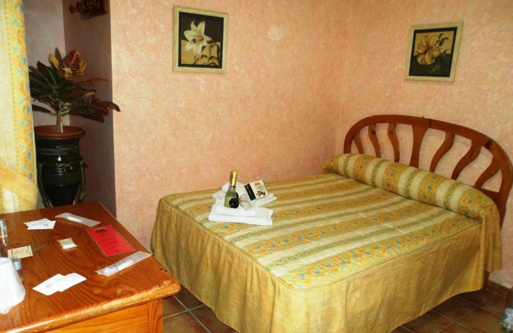 Hostal Castilla Mocejon Екстер'єр фото