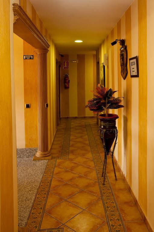 Hostal Castilla Mocejon Екстер'єр фото